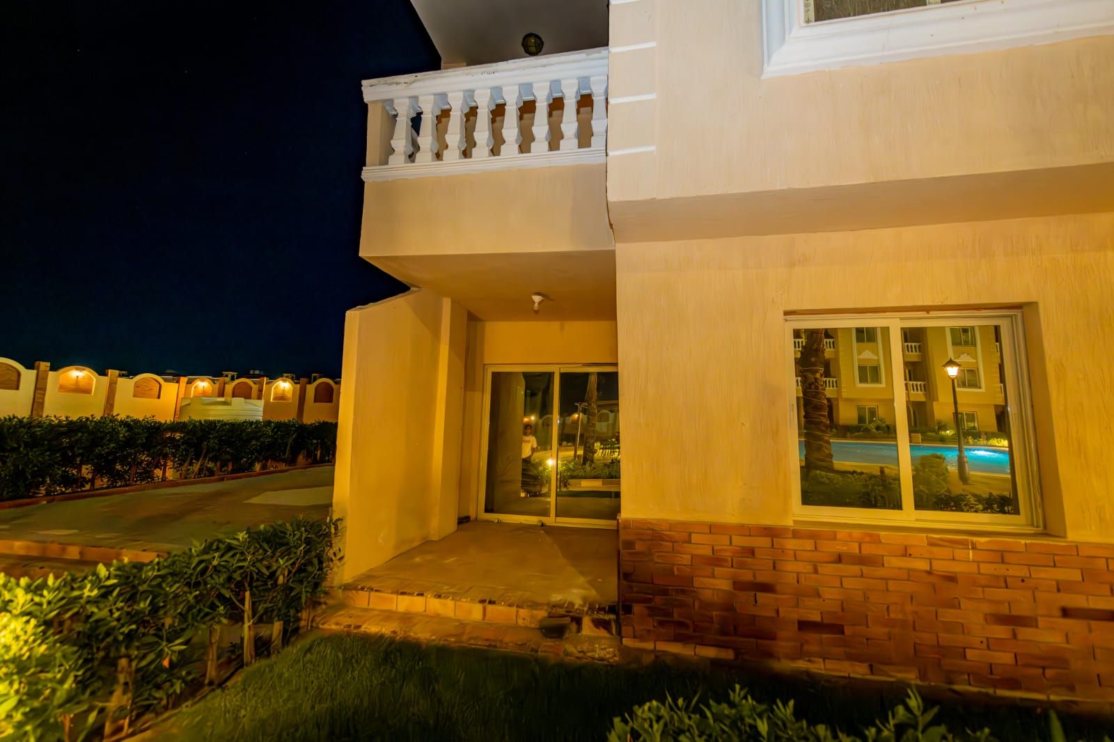 Residential - with Garden View, Pool View, Sea View, Water Feature View - 100 sqm